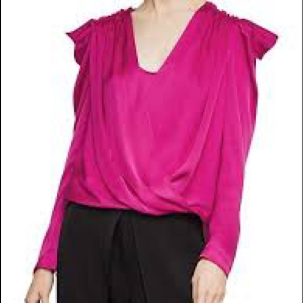 🌟NWT BCBGMAXAZRIA high-Low wrap top🌟